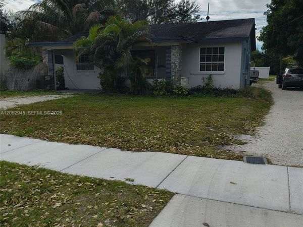 5718 Mckinley St , Hollywood, FL 33021