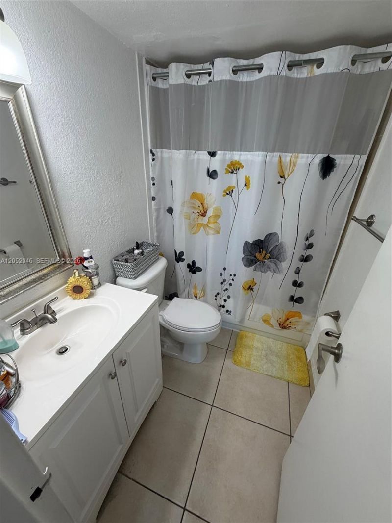 1805 Sans Souci Blvd , Unit 320, North Miami, FL 33181 Photo
