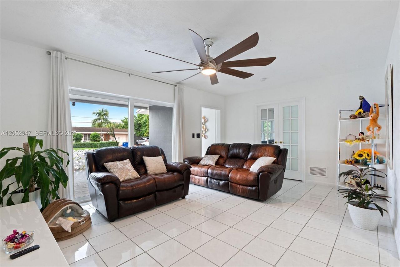 7933 Madeira St, Miramar, FL 33023 Photo