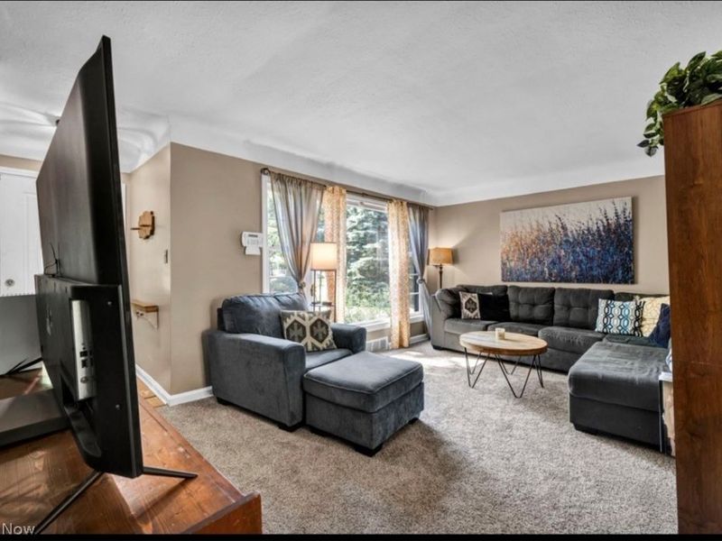 1699 Lyndhurst, Lyndhurst, OH 44124 Photo 8