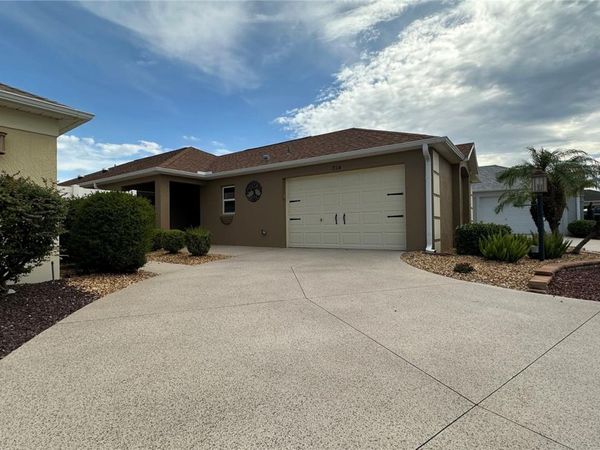 724 YAGER LANE , THE VILLAGES, FL 32163