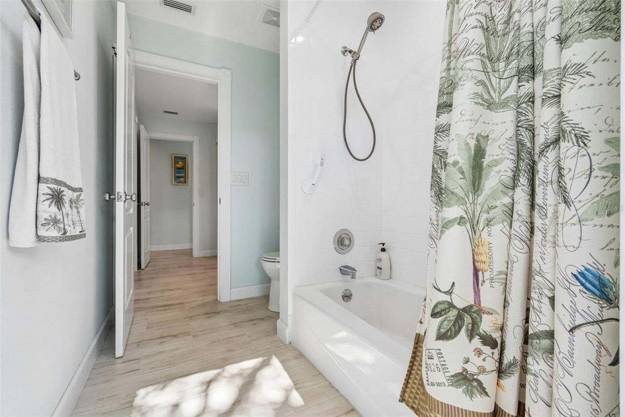 4627 Trails Drive , Sarasota, FL 34232 Photo
