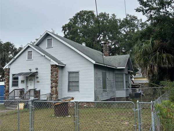 103 E WARD AVENUE , EUSTIS, FL 32726