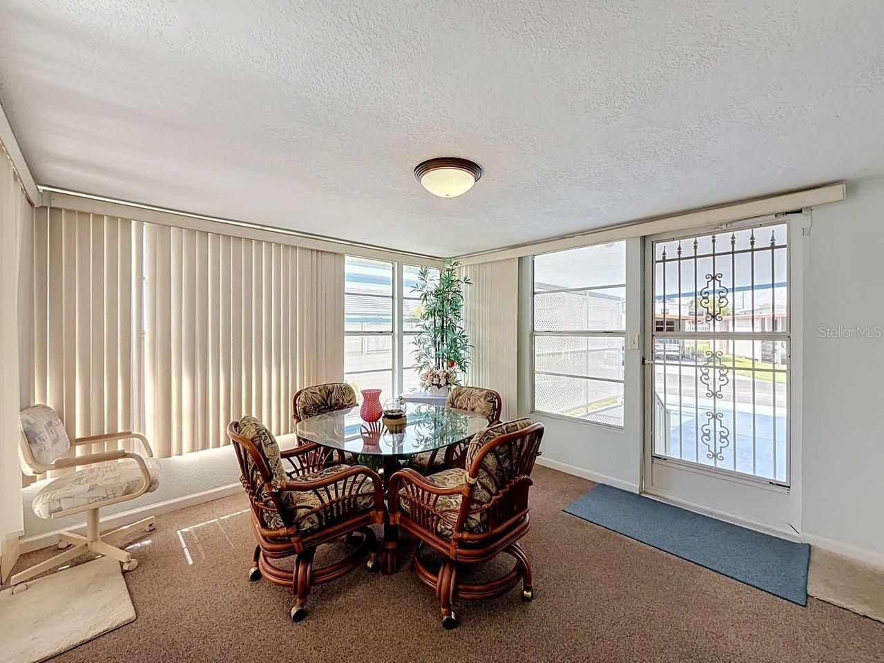 176 Sunset Drive , Tavares, FL 32778 Photo