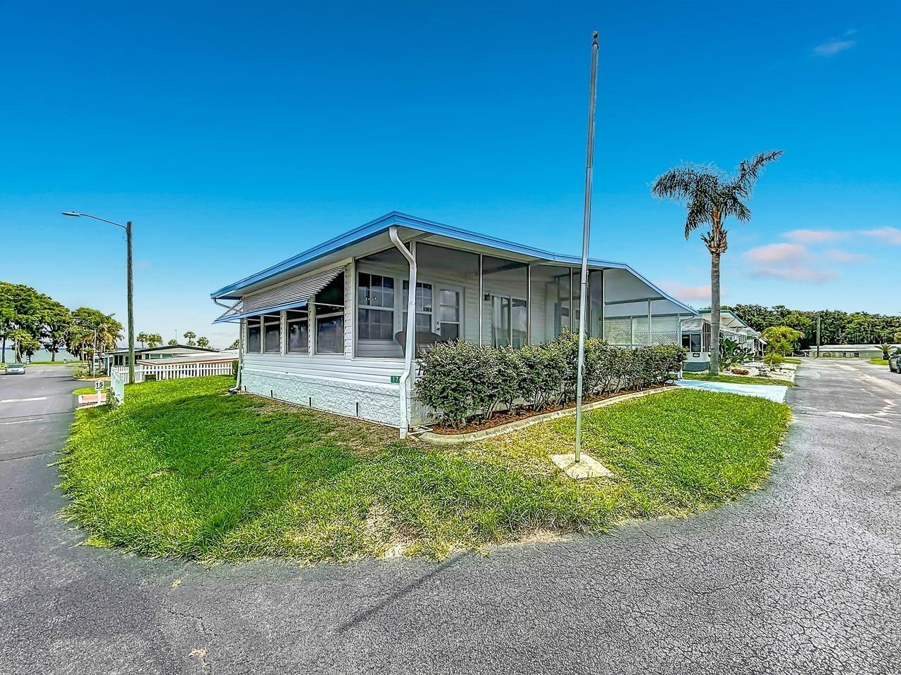 176 Sunset Drive , Tavares, FL 32778 Photo