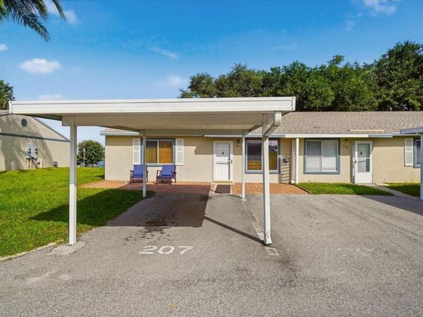 207 WINTER RIDGE BOULEVARD , Unit 4, WINTER HAVEN, FL 33881