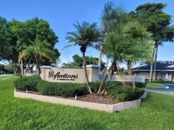 2421 NW 96th Ter , Unit 20J, Pembroke Pines, FL 33024