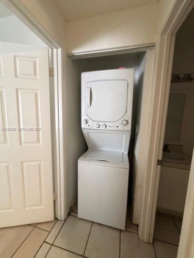 2421 NW 96th Ter , Unit 20J, Pembroke Pines, FL 33024 Photo