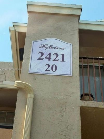 2421 NW 96th Ter , Unit 20J, Pembroke Pines, FL 33024 Photo