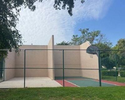 2421 NW 96th Ter , Unit 20J, Pembroke Pines, FL 33024 Photo