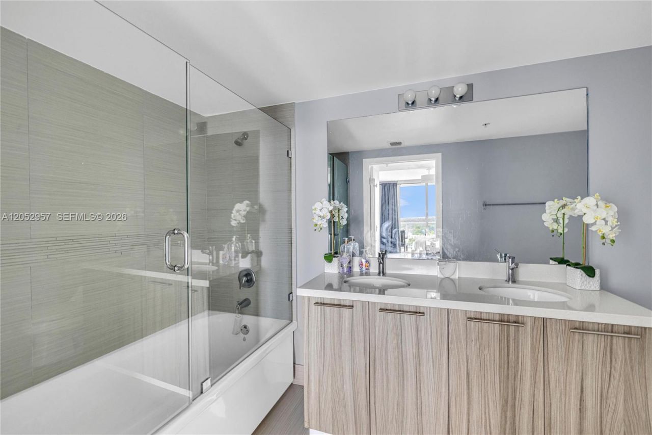 6700 Indian Creek Dr , Unit 1205, Miami Beach, FL 33141 Photo