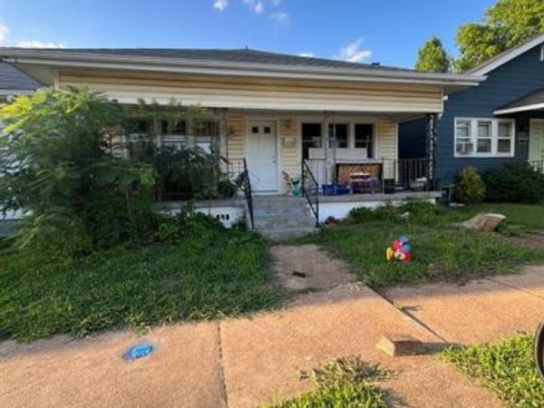 6405 Hoffman Avenue , St Louis, MO 63139