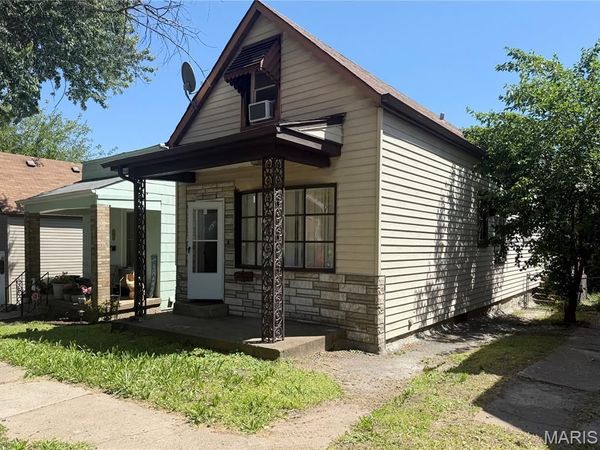 4260 Miami Street , St Louis, MO 63116