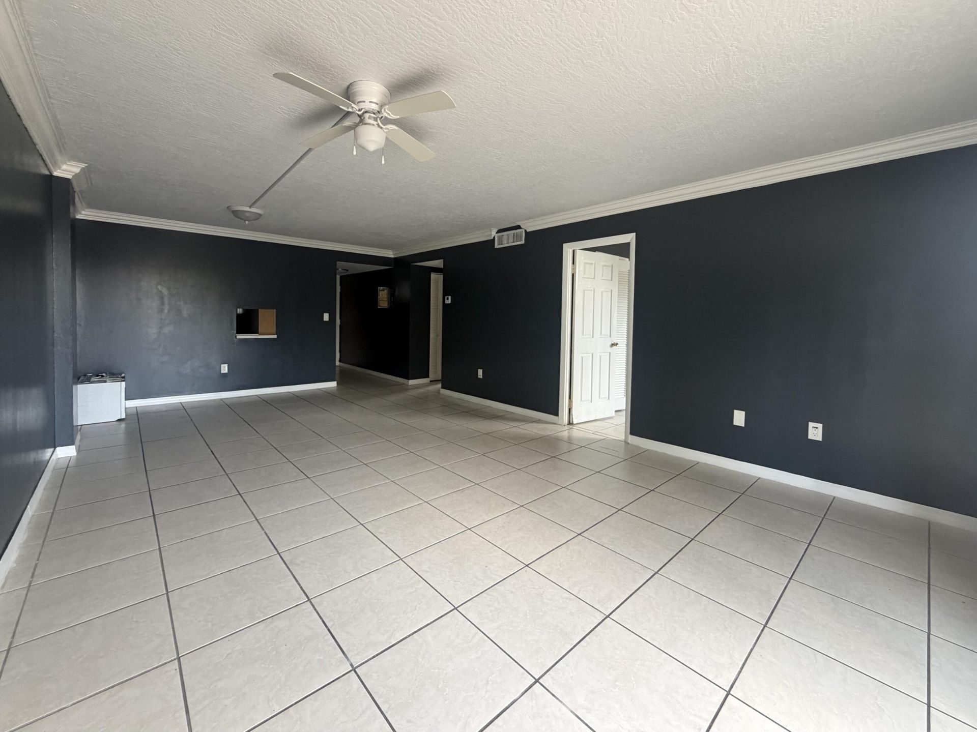 15600 NW 7th Avenue, Unit 303, Miami, FL 33169 Photo