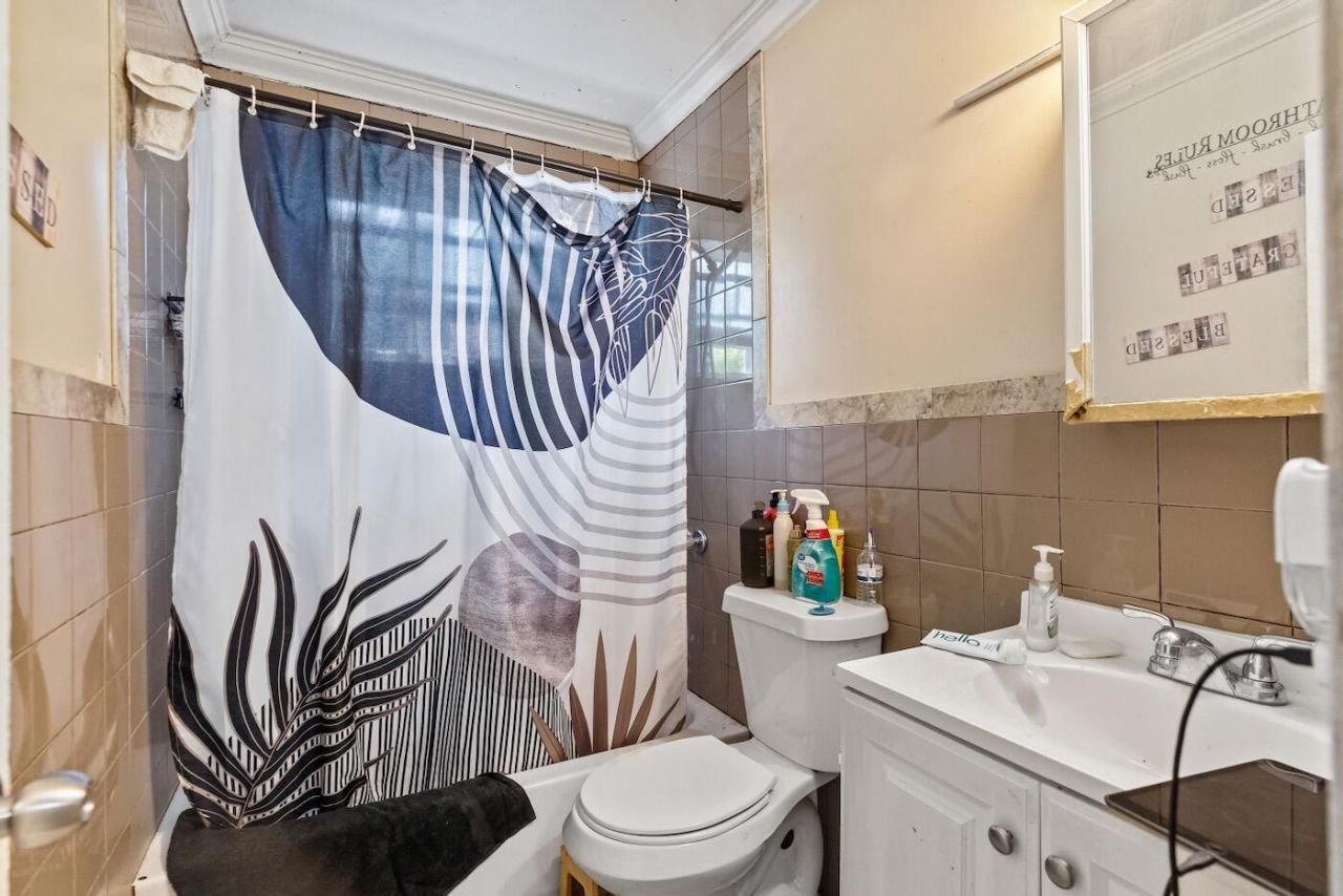 3031 NW 69th Terrace, Miami, FL 33147 Photo