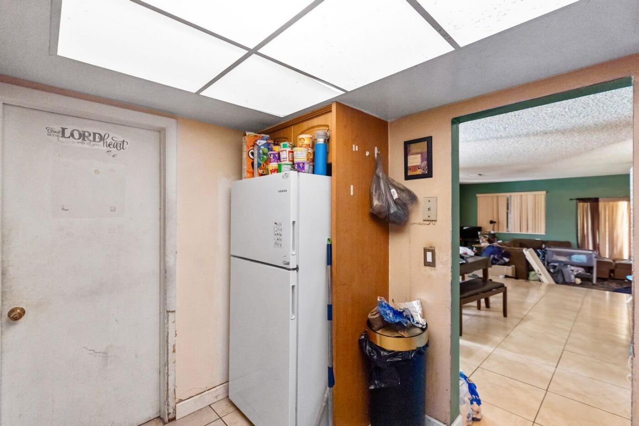 3031 NW 69th Terrace, Miami, FL 33147 Photo