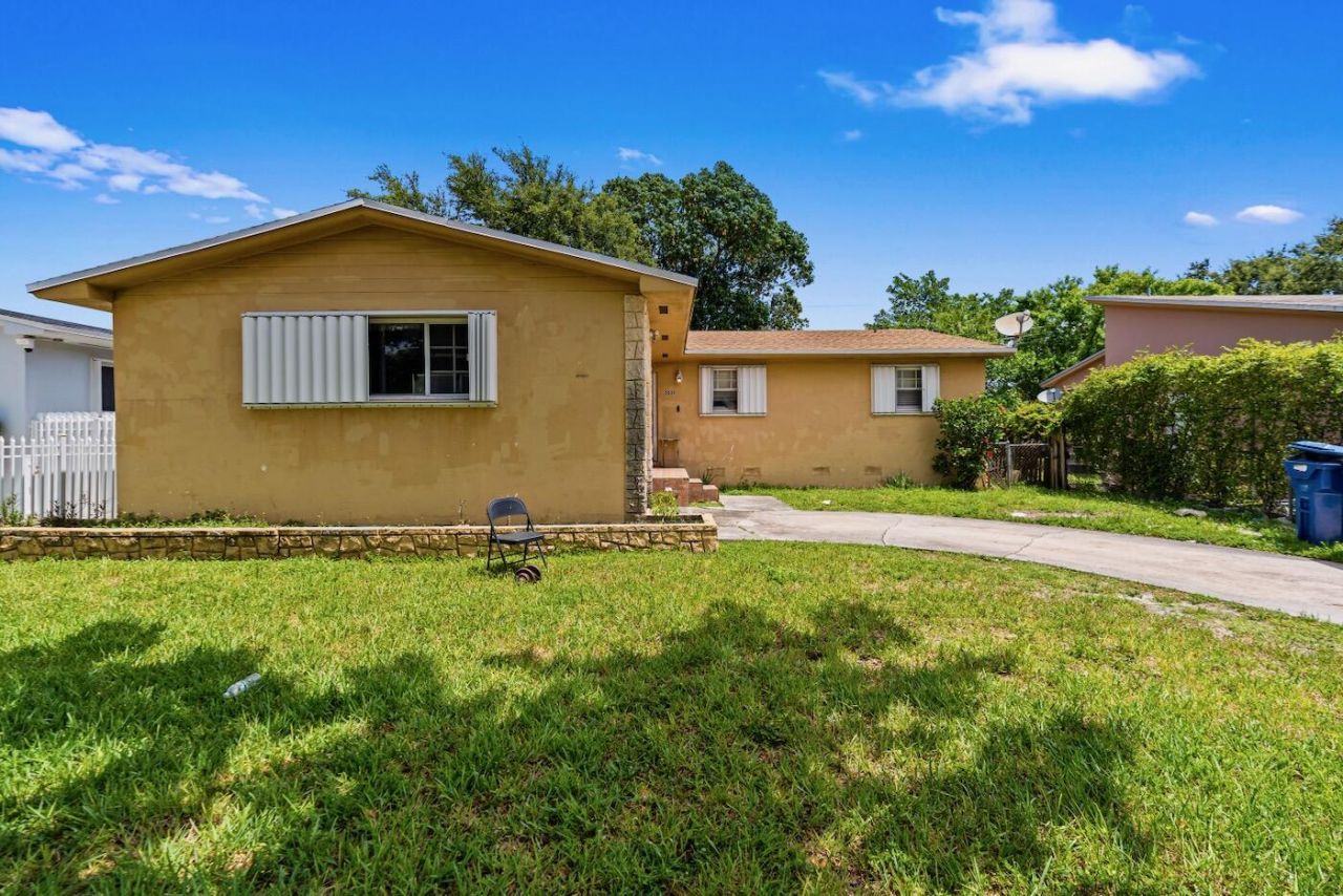 3031 NW 69th Terrace, Miami, FL 33147 Photo