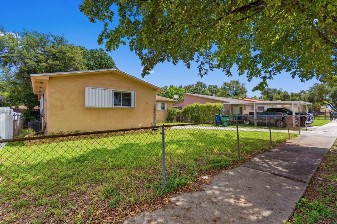 3031 NW 69th Terrace, Miami, FL 33147 Photo
