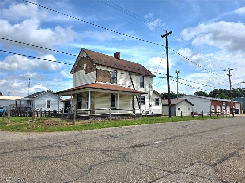2380 S Lawn Avenue, Coshocton, OH 43812 Photo 5