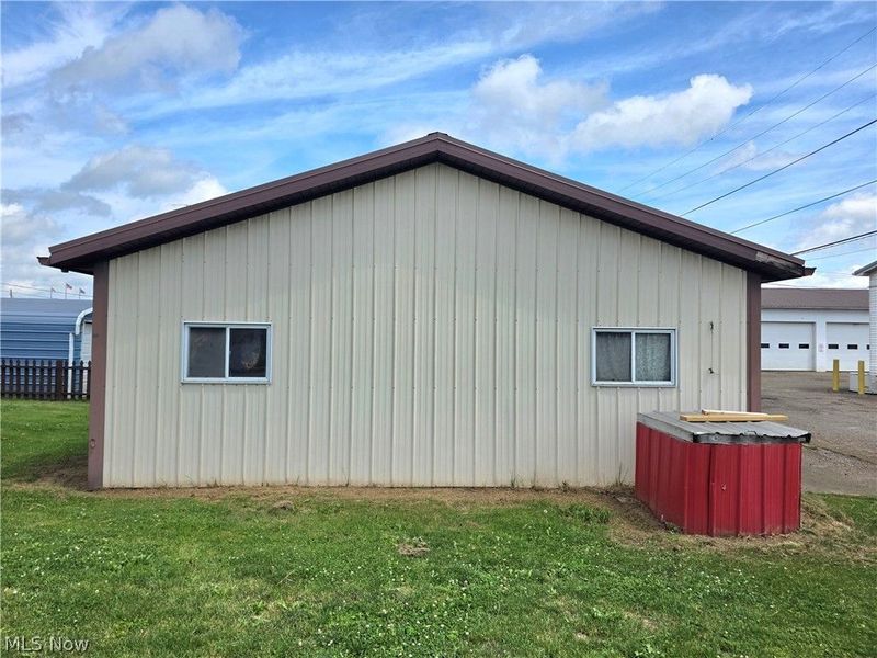 2380 S Lawn Avenue, Coshocton, OH 43812 Photo 7