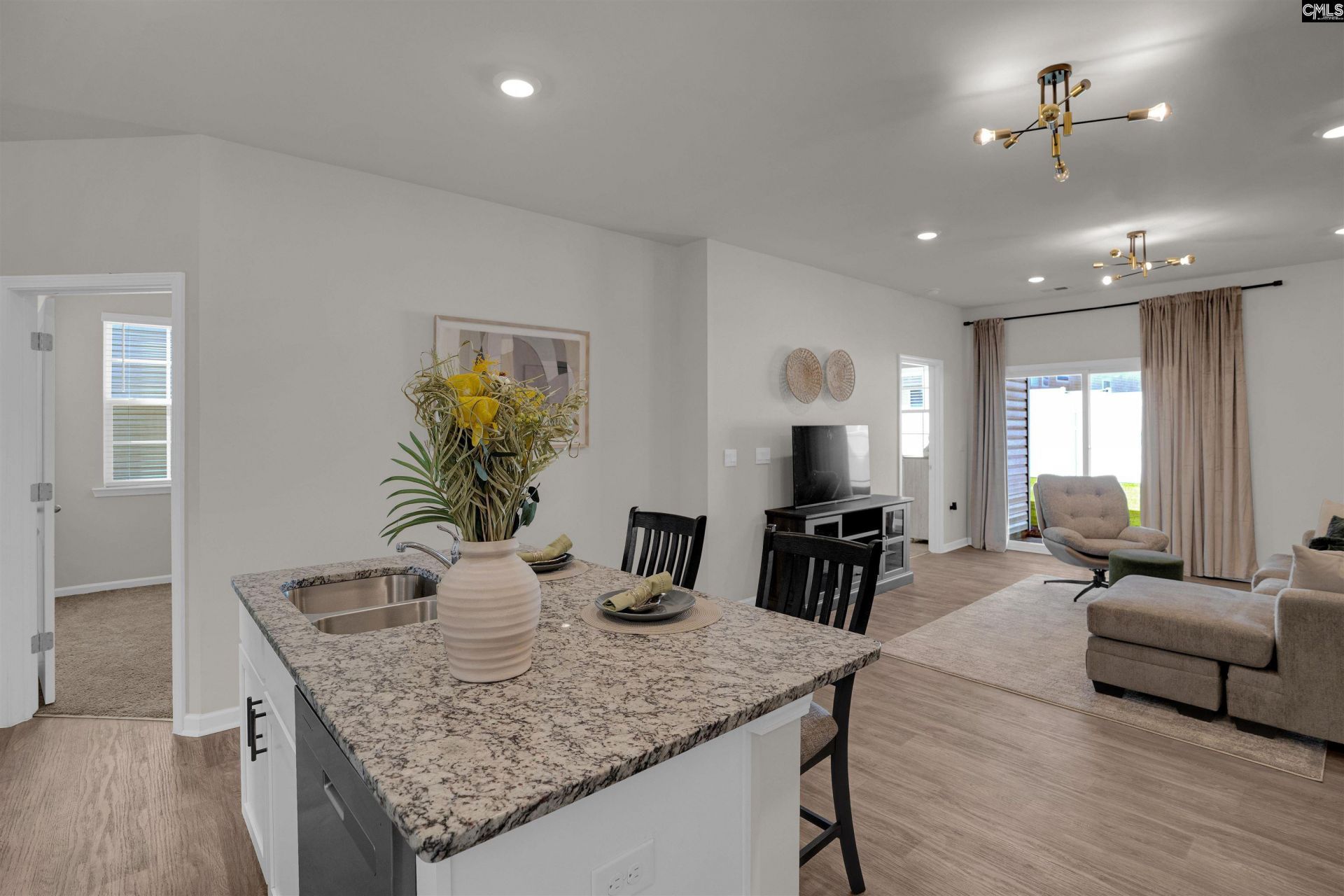 28 Edgebrook Drive  Photo 7