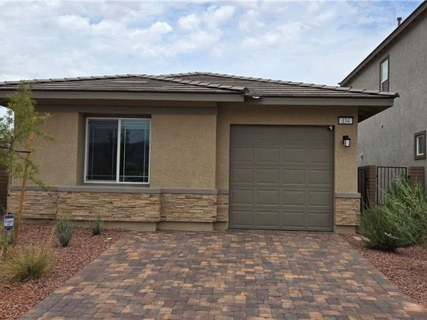 134 Cameron Chase Avenue, Henderson, NV 89011