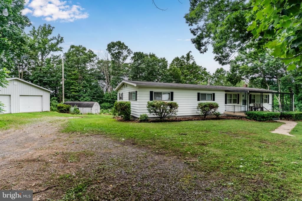 1618 BUCHANAN TRL , MC CONNELLSBURG, PA 17233