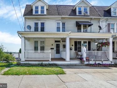 121 S MAIN STREET, RED LION, PA 17356