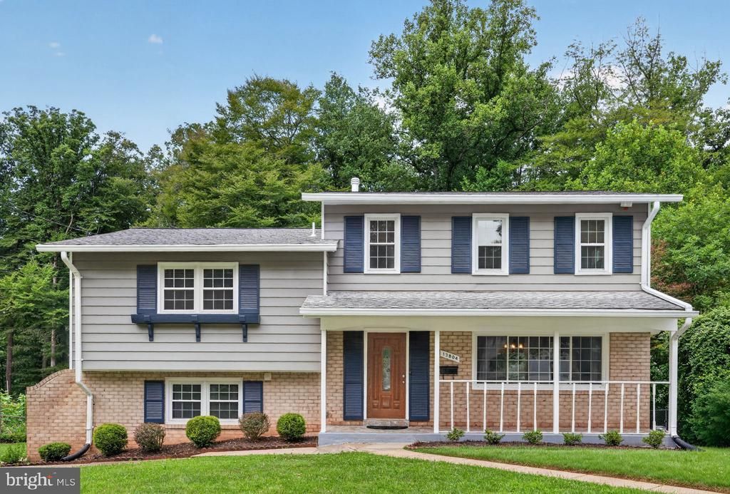 13804 DRAKE DRIVE, ROCKVILLE, MD 20853