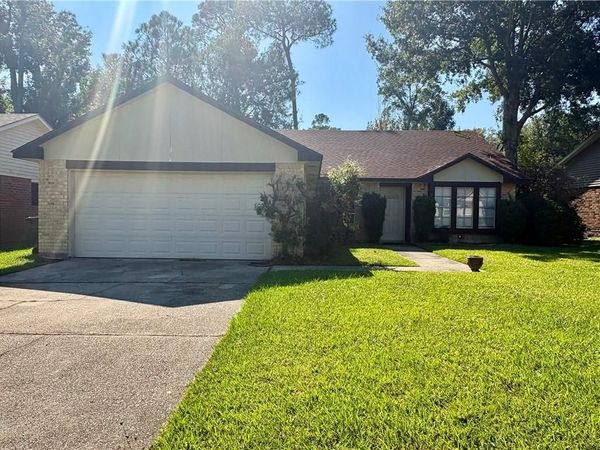 1704 ADMIRAL NELSON Drive , Slidell, LA 70461