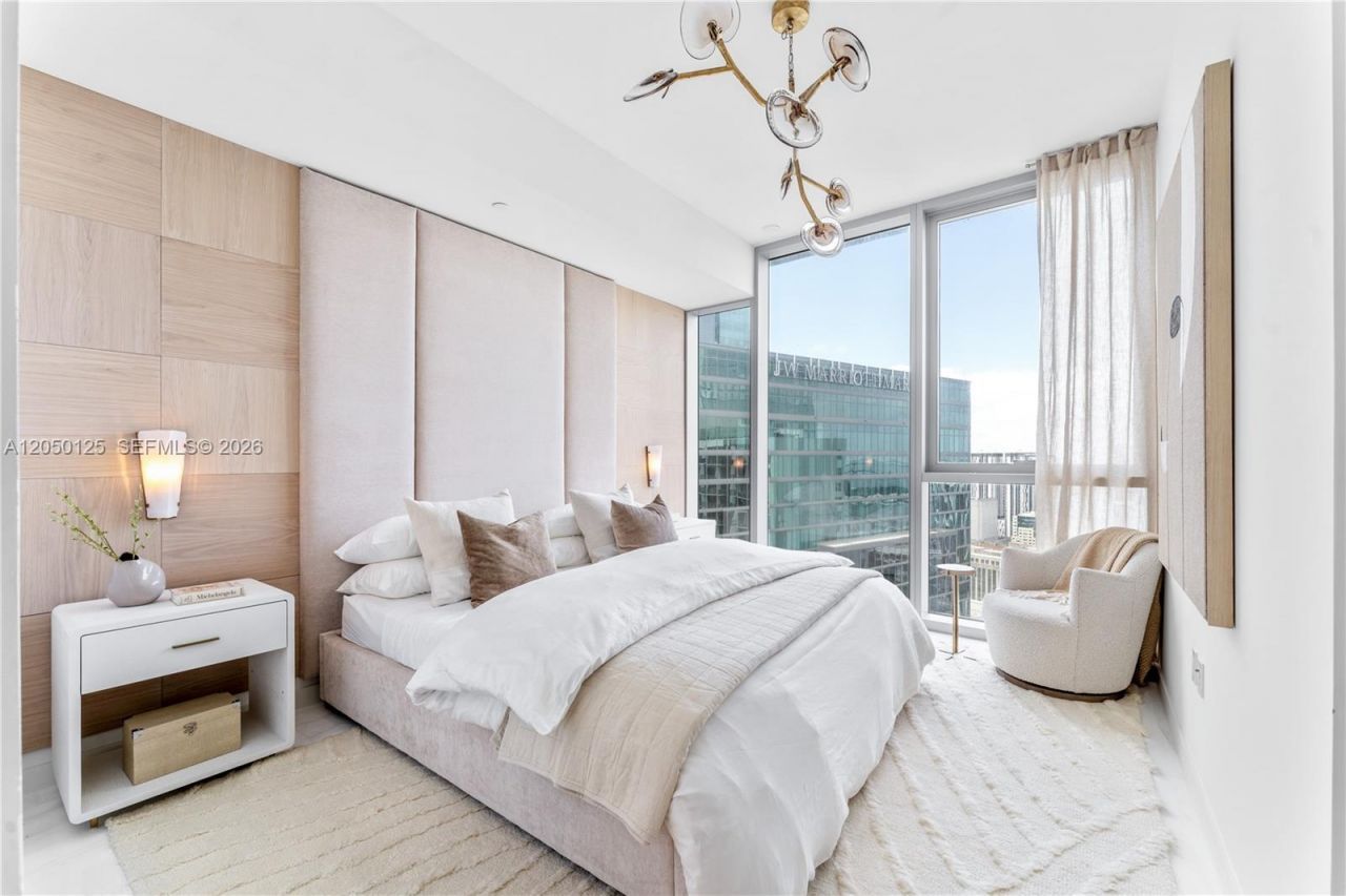300 Biscayne Blvd Way , Unit 4309, Miami, FL 33131 Photo