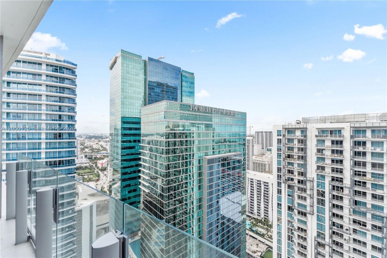 300 Biscayne Blvd Way , Unit 4309, Miami, FL 33131 Photo