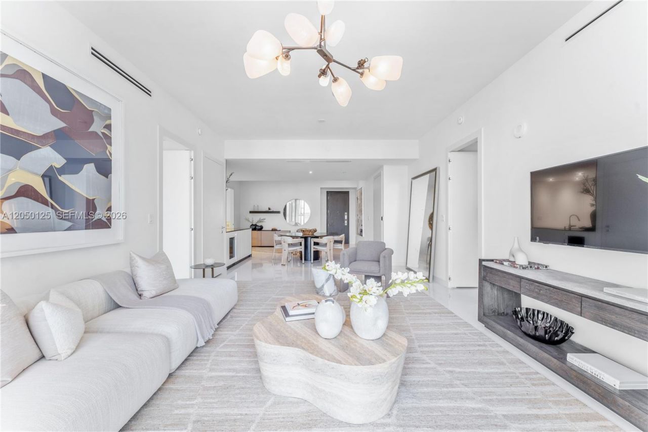 300 Biscayne Blvd Way , Unit 4309, Miami, FL 33131 Photo