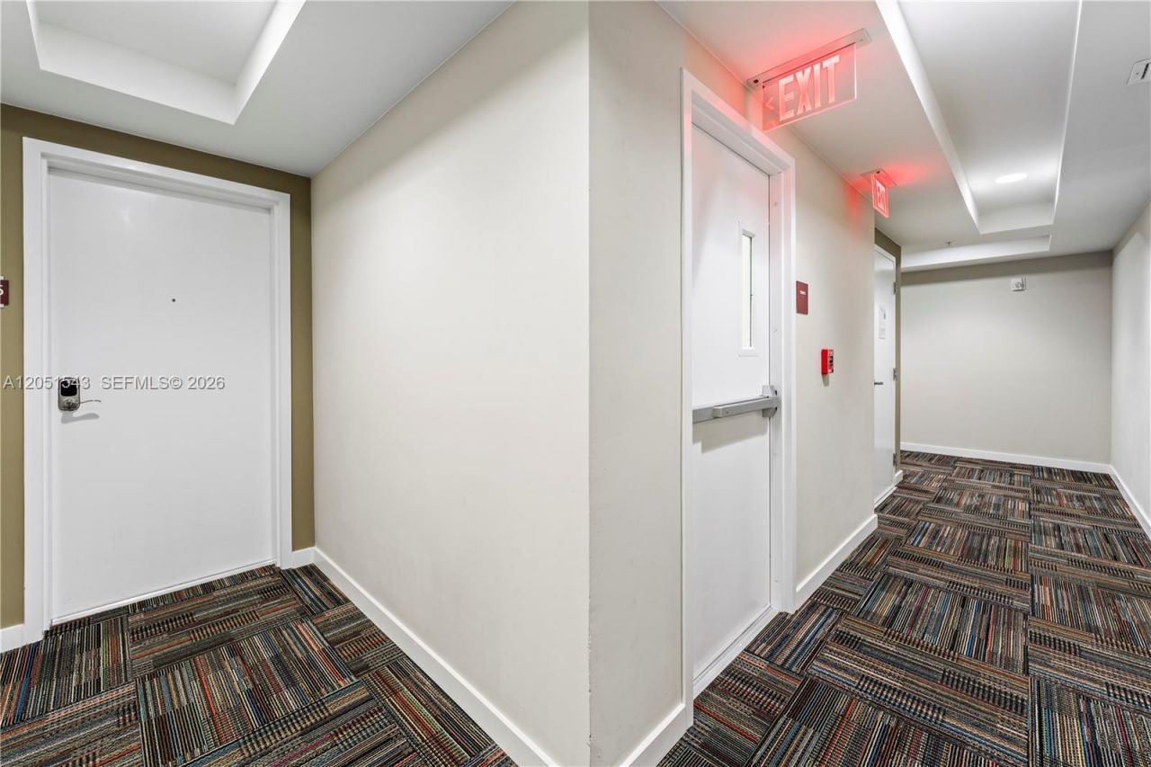7751 NW 107th Ave , Unit 422, Doral, FL 33178 Photo
