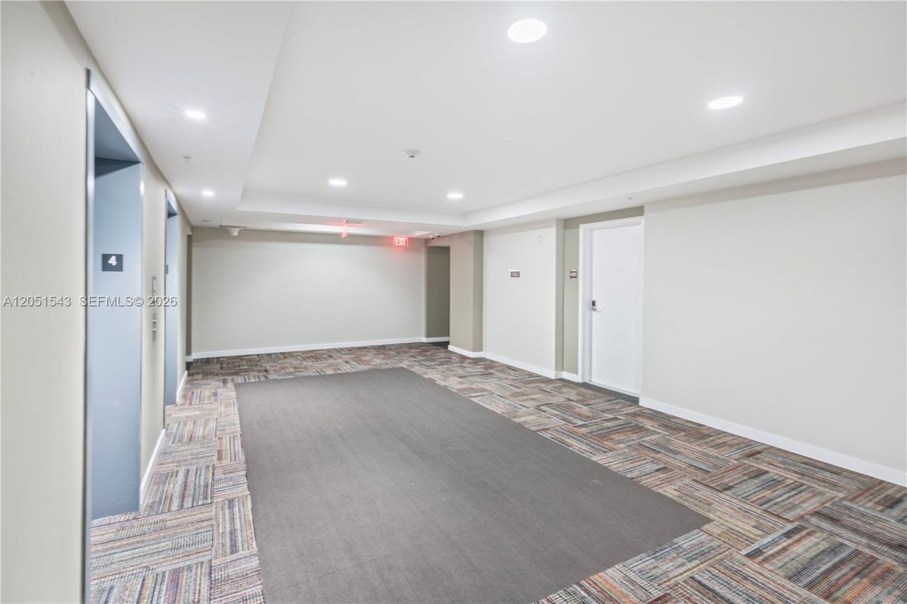 7751 NW 107th Ave , Unit 422, Doral, FL 33178 Photo