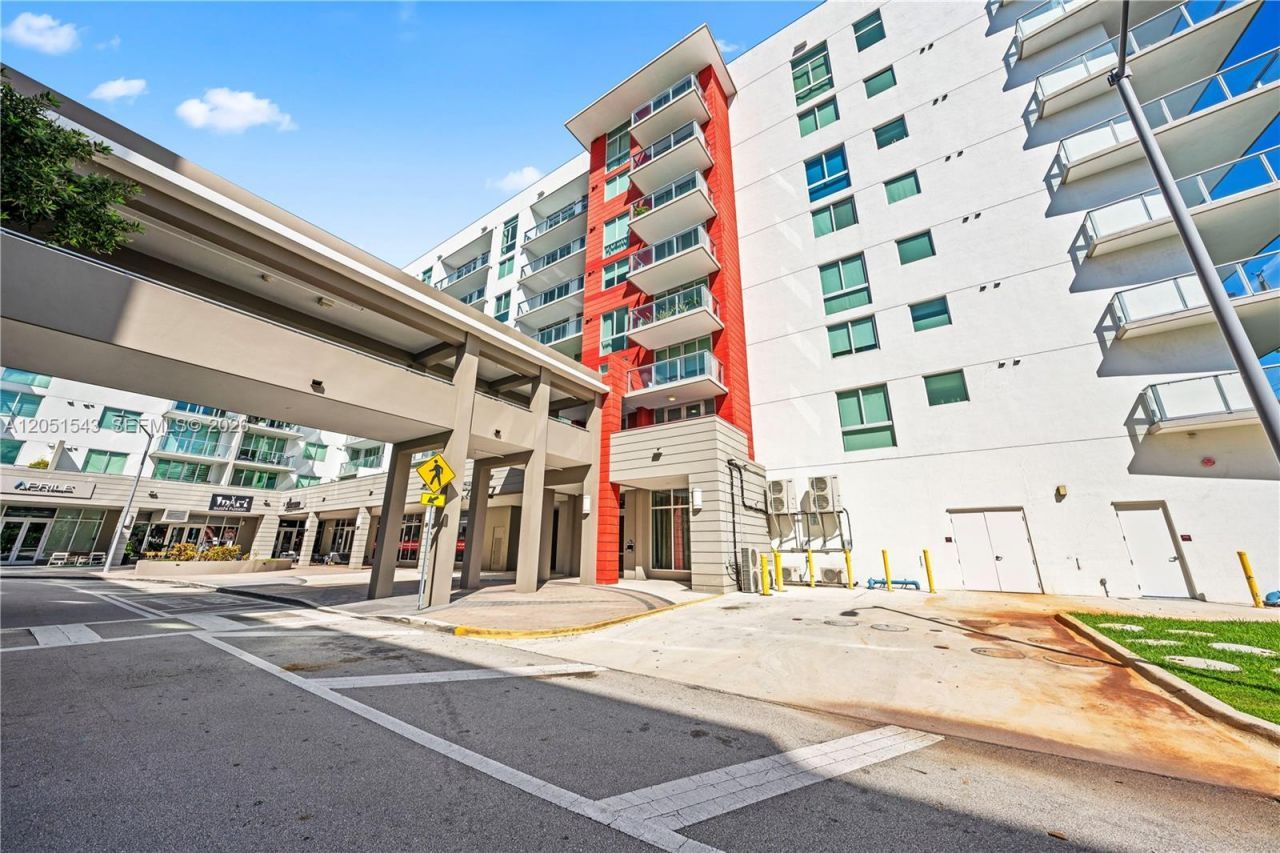 7751 NW 107th Ave , Unit 422, Doral, FL 33178 Photo