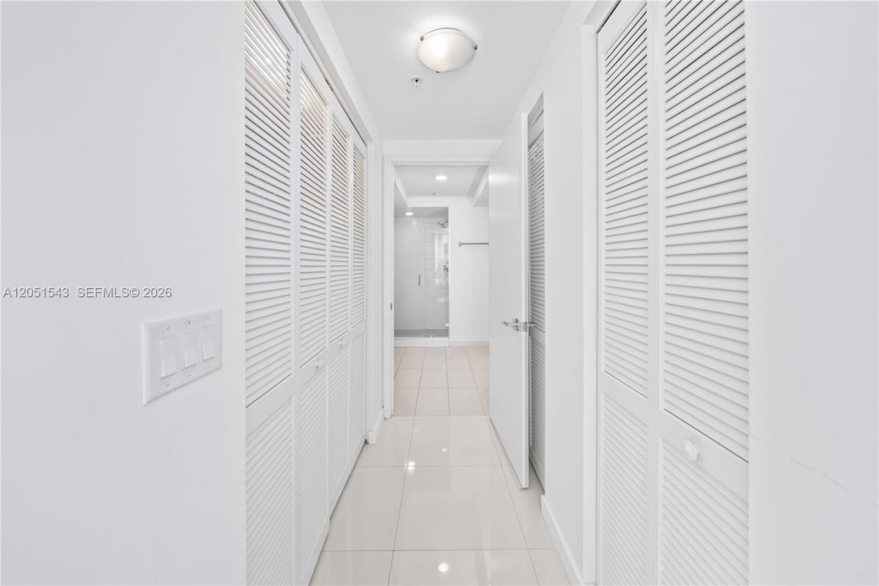 7751 NW 107th Ave , Unit 422, Doral, FL 33178 Photo