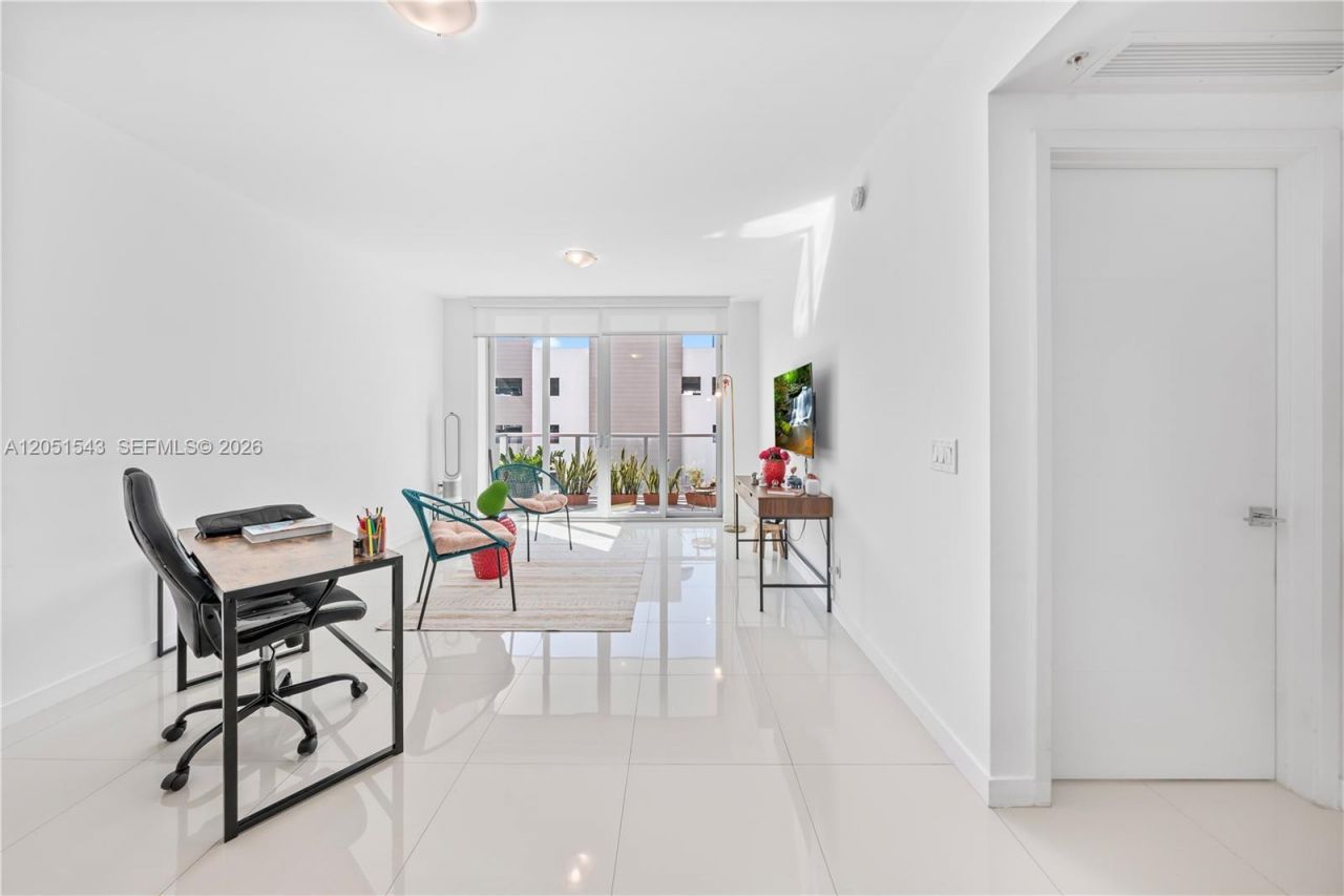 7751 NW 107th Ave , Unit 422, Doral, FL 33178 Photo