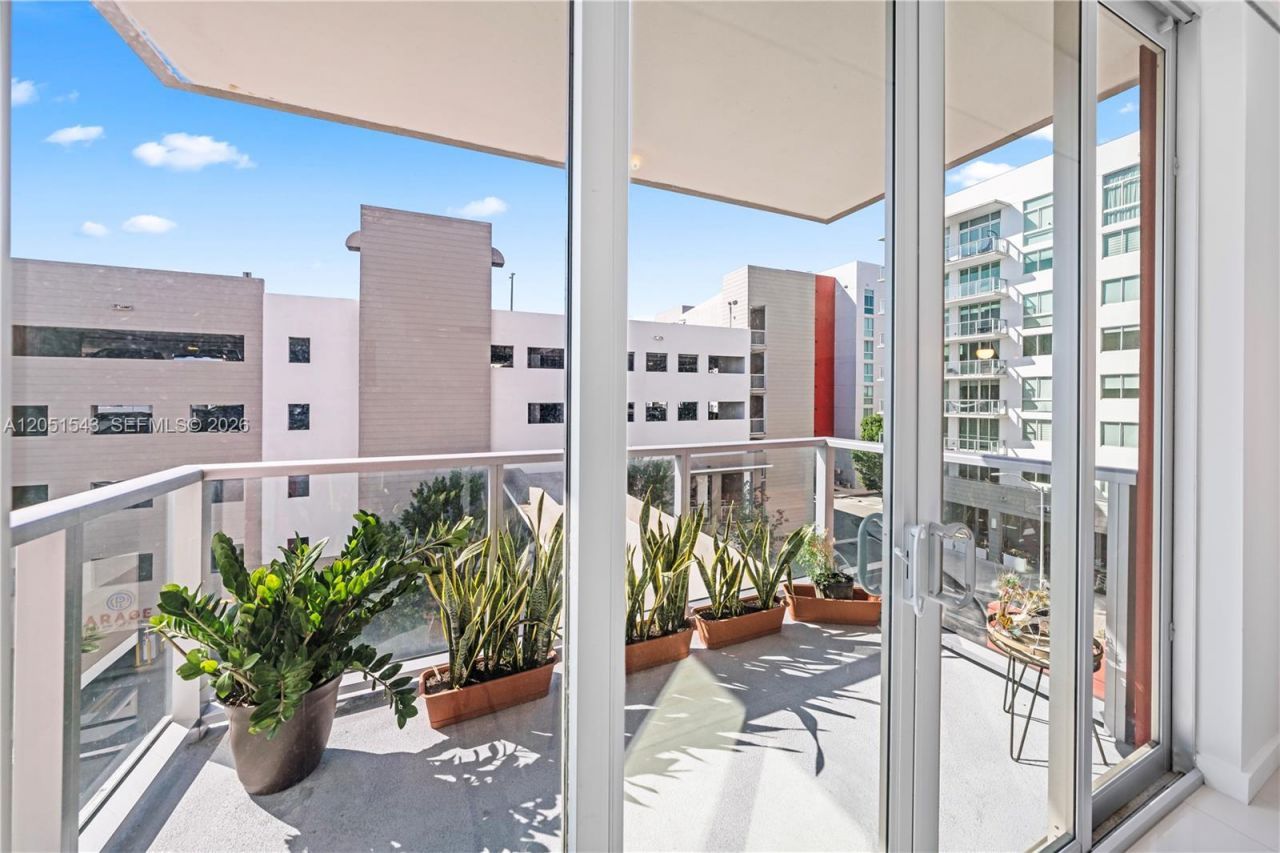 7751 NW 107th Ave , Unit 422, Doral, FL 33178 Photo