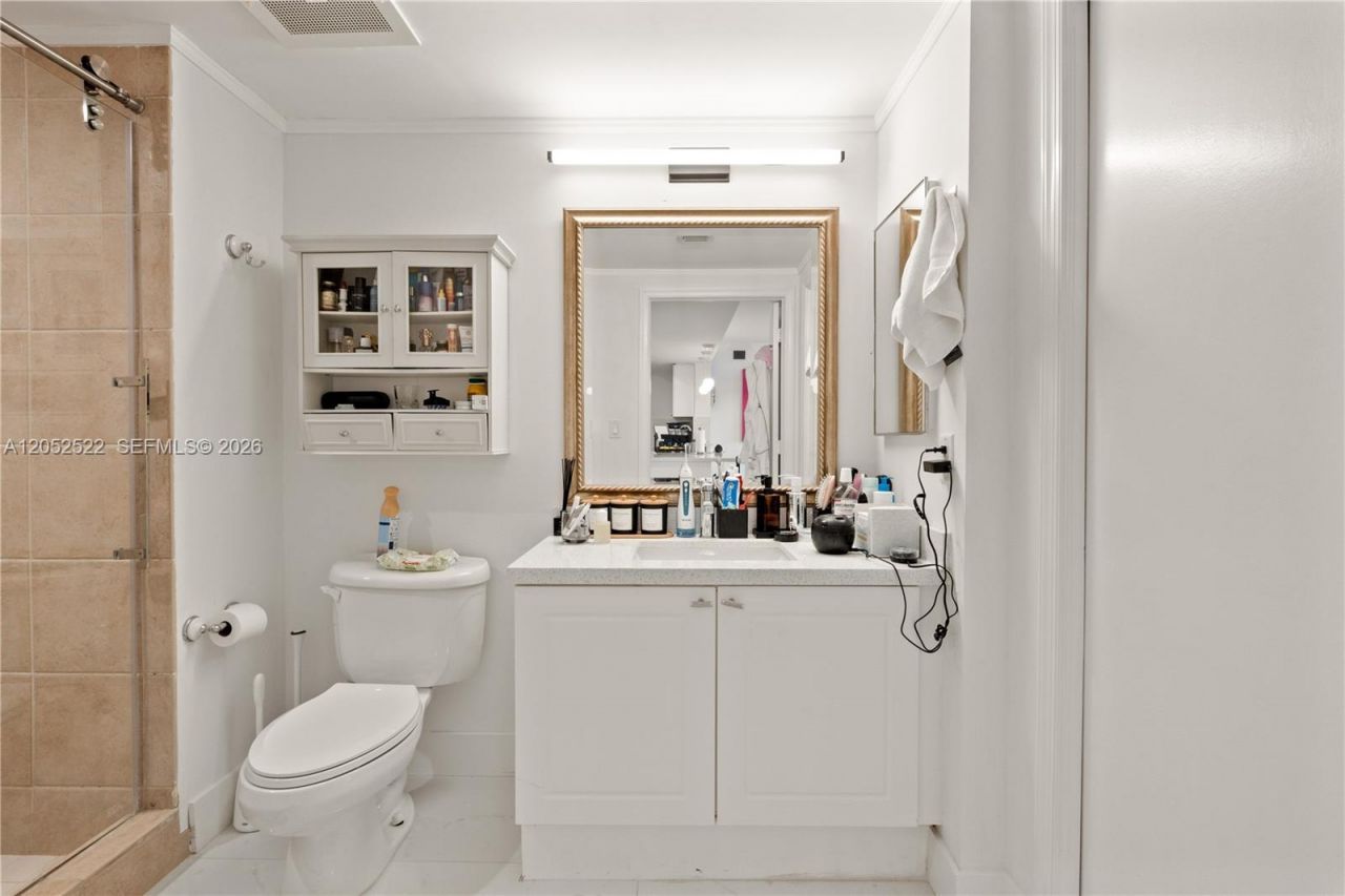 19501 W Country Club Dr, Unit 1615, Aventura, FL 33180 Photo
