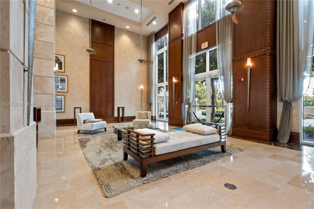 19501 W Country Club Dr, Unit 1615, Aventura, FL 33180 Photo
