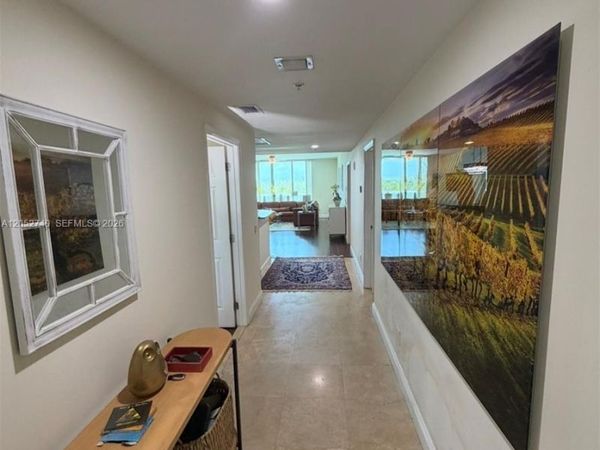 14951 Royal Oaks Ln, Unit 808, North Miami, FL 33181