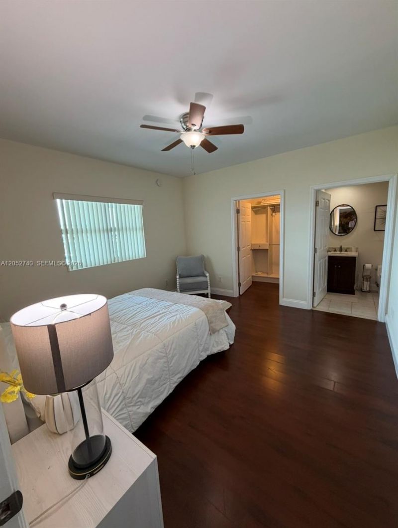 14951 Royal Oaks Ln, Unit 808, North Miami, FL 33181 Photo