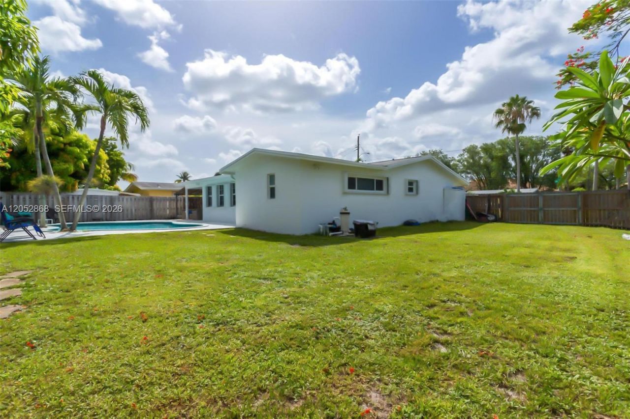 7400 NW 23rd St , Sunrise, FL 33313 Photo