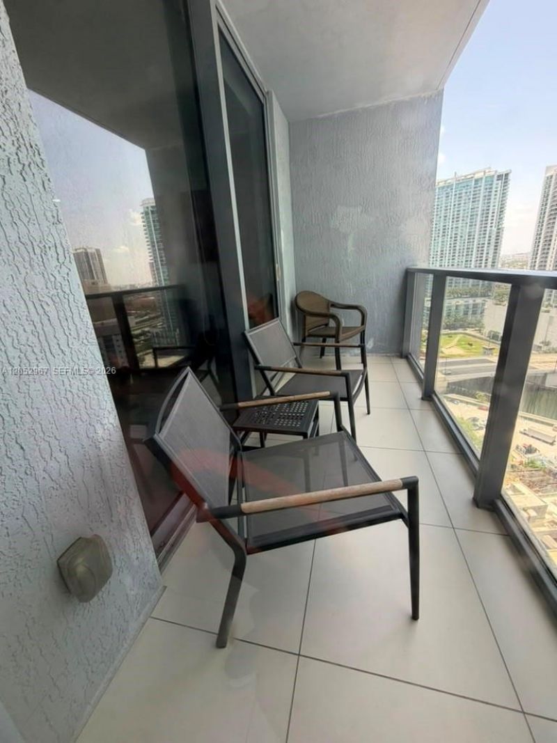 31 SE 6th St, Unit 2604, Miami, FL 33131 Photo