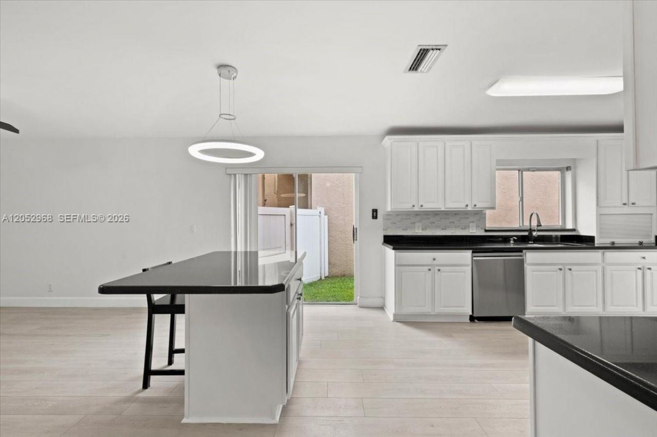 7685 NW 62nd Way , Parkland, FL 33067 Photo