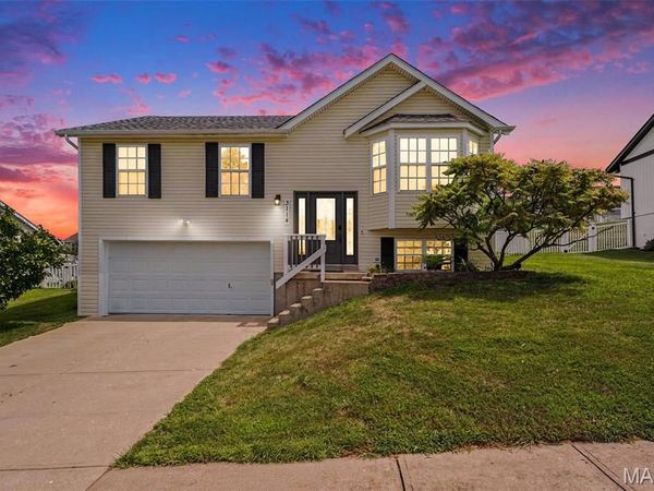 3114 Valley Oaks Drive, Imperial, MO 63052