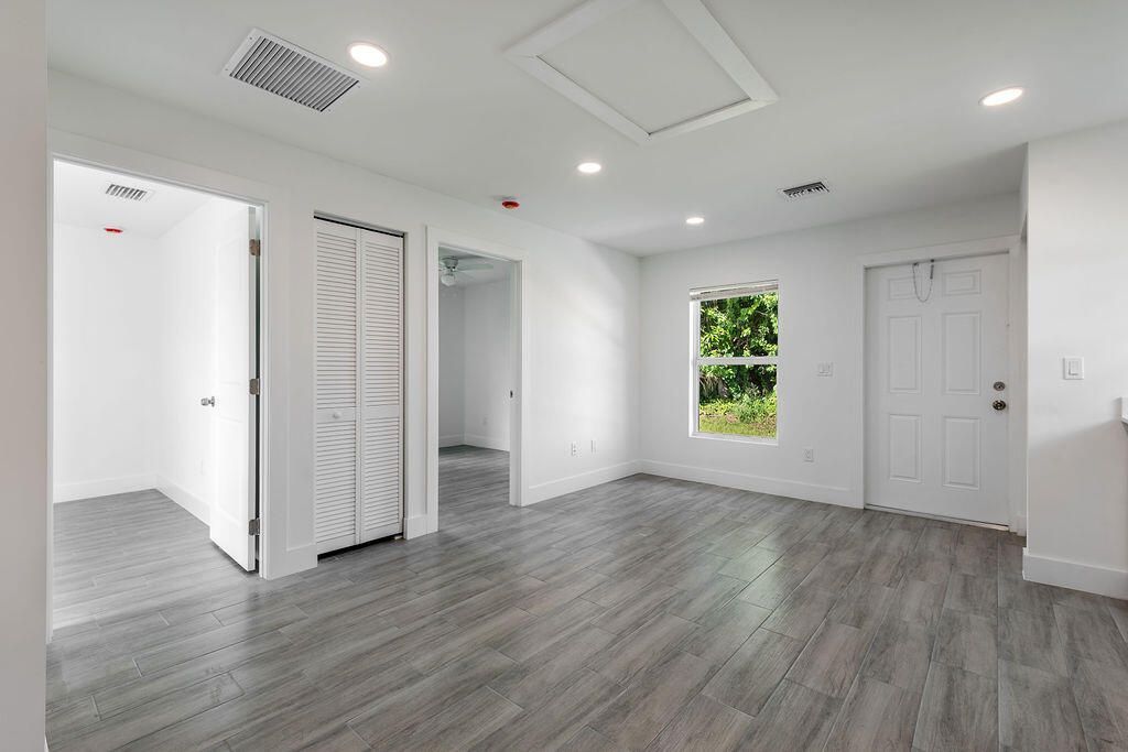 3018 SE Iris Street, Unit 2, Stuart, FL 34997 Photo