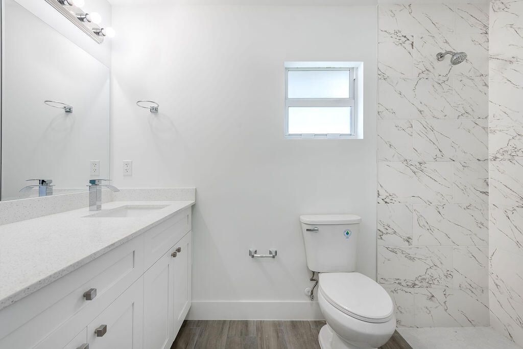 3018 SE Iris Street, Unit 2, Stuart, FL 34997 Photo