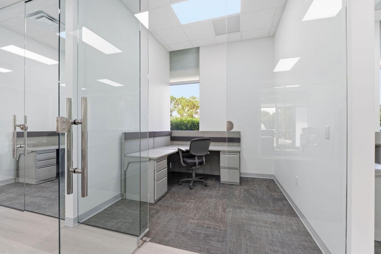 1300 S Dixie Highway, Unit 100, Lantana, FL 33462 Photo